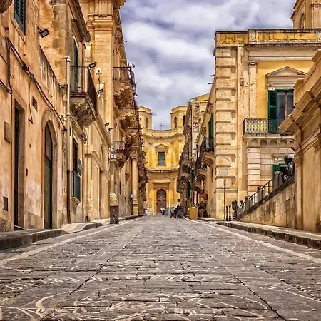 Trinacria's * Noto